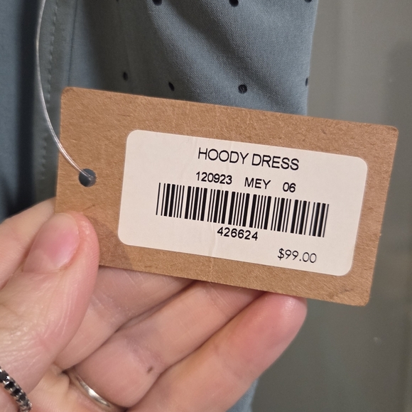 Title Nine NWT Blue Gray Hooded Tennis Golf Spring Summer Dress Size 6 Small - Picture 2 of 4